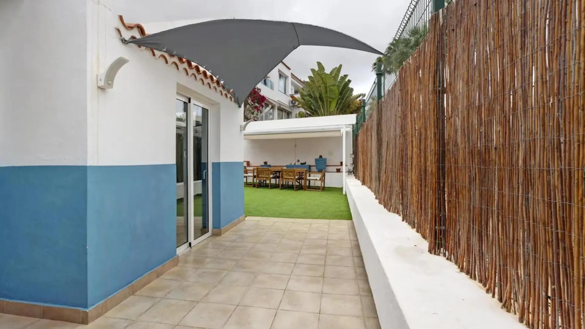 Child-Friendly, 3-Bedroom Apartment With Garden Near The Aqualand Costa Adeje